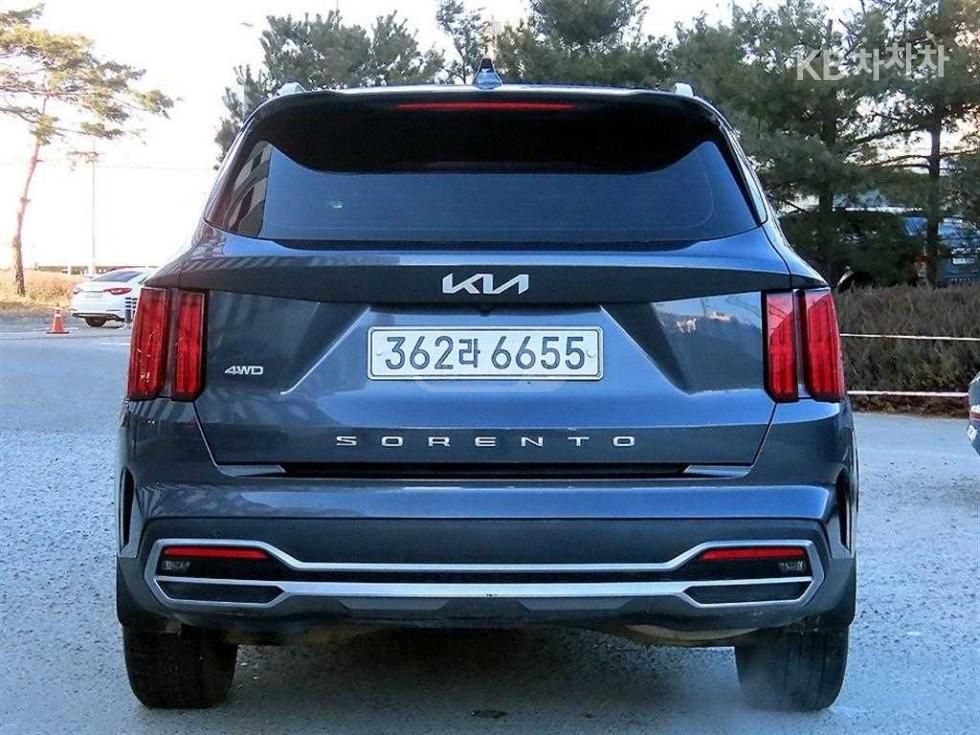 Kia Sorento - фото 4