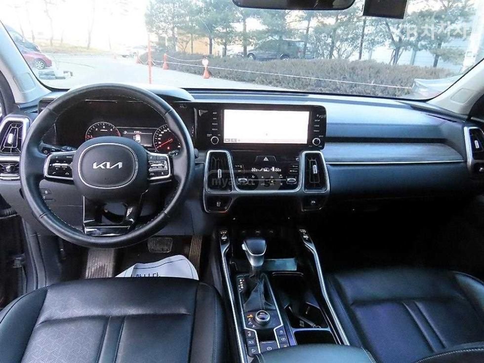Kia Sorento - фото 7