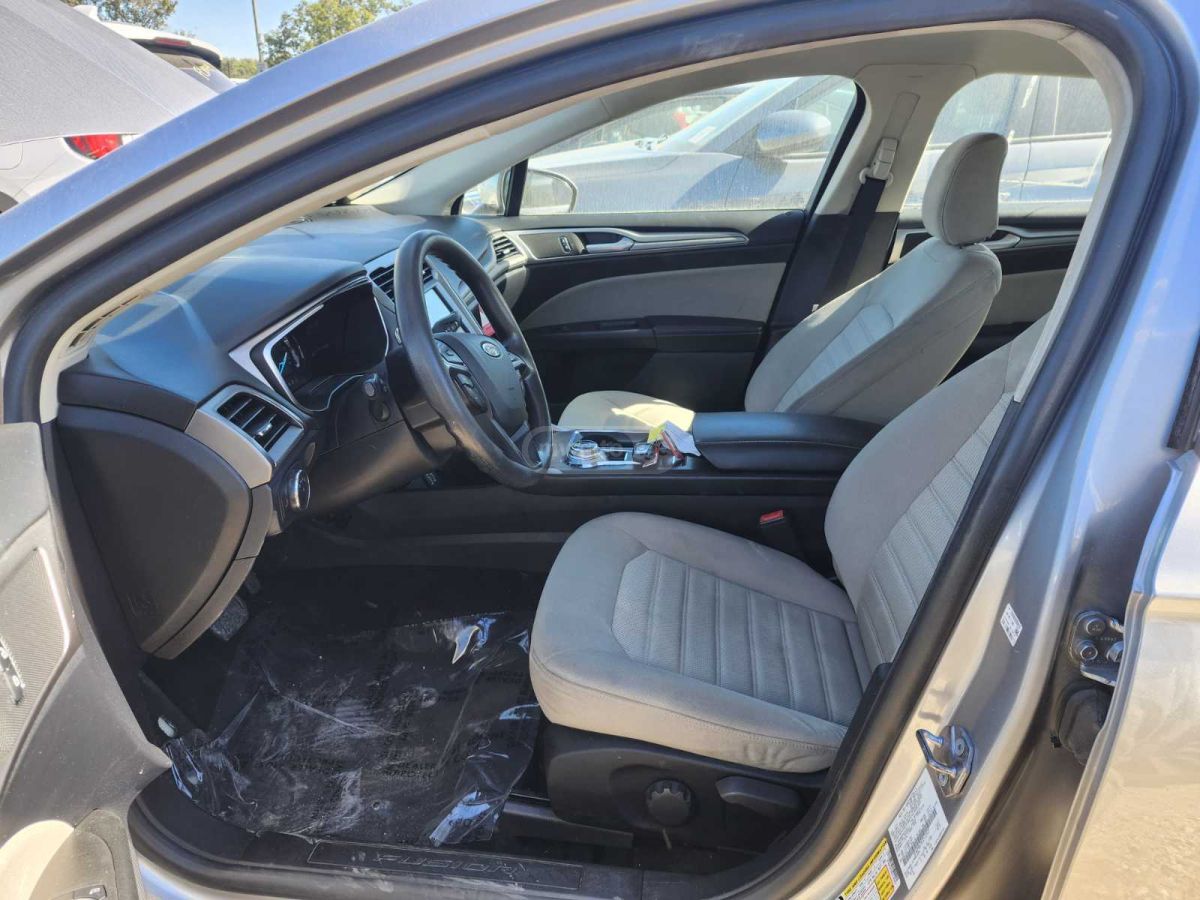 Ford Fusion - фото 6