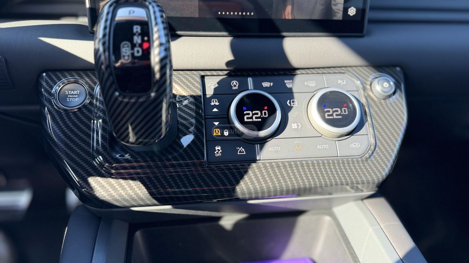 Land Rover Defender 110 2025 — миниатюра 14