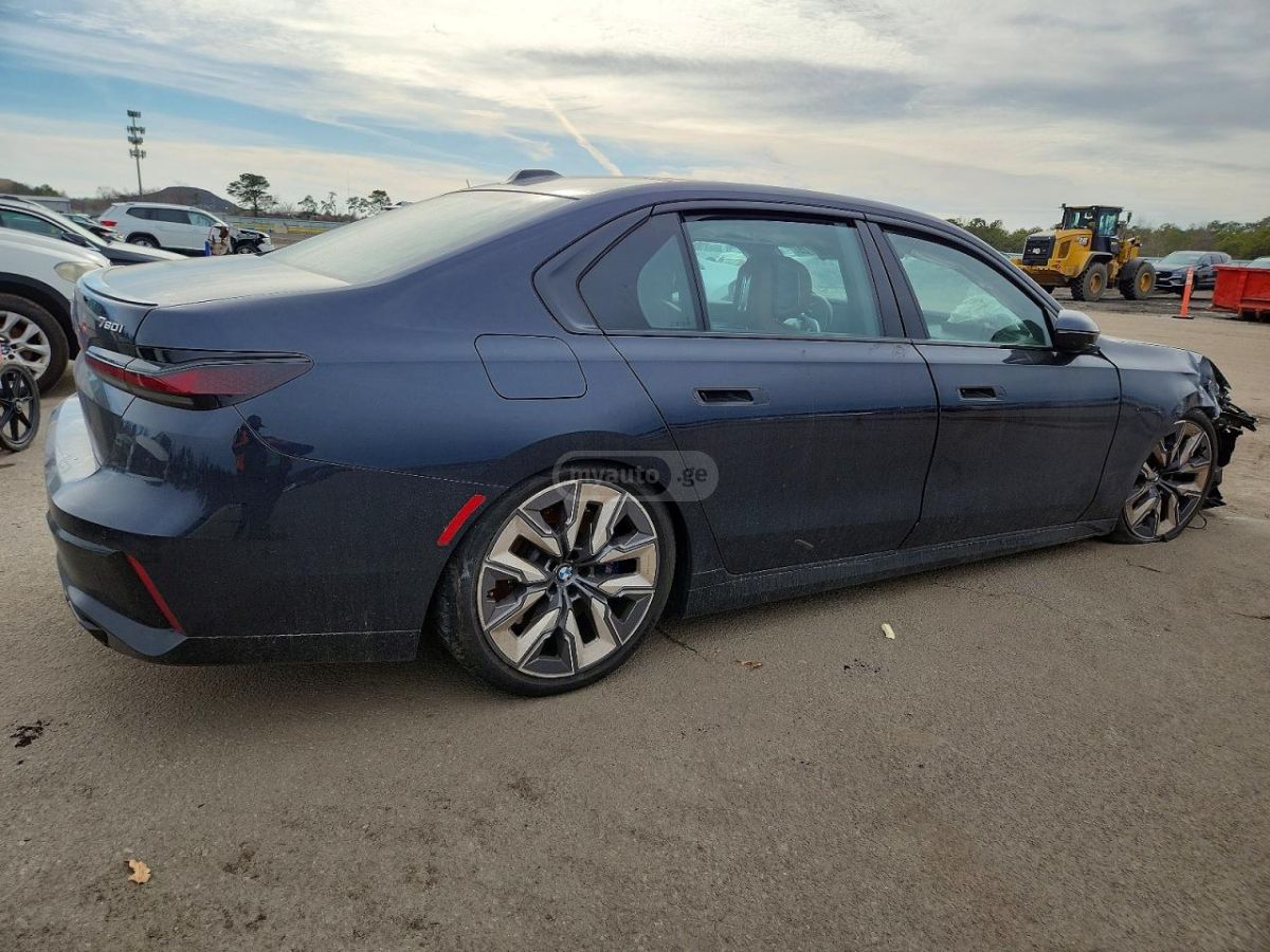 BMW 760 2024 — миниатюра 3