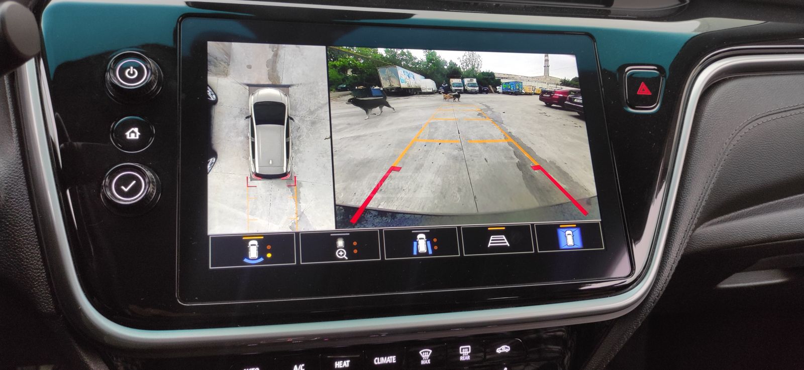 Chevrolet Bolt EV 2LT 4dr Wagon Automatic 2023 — миниатюра 10