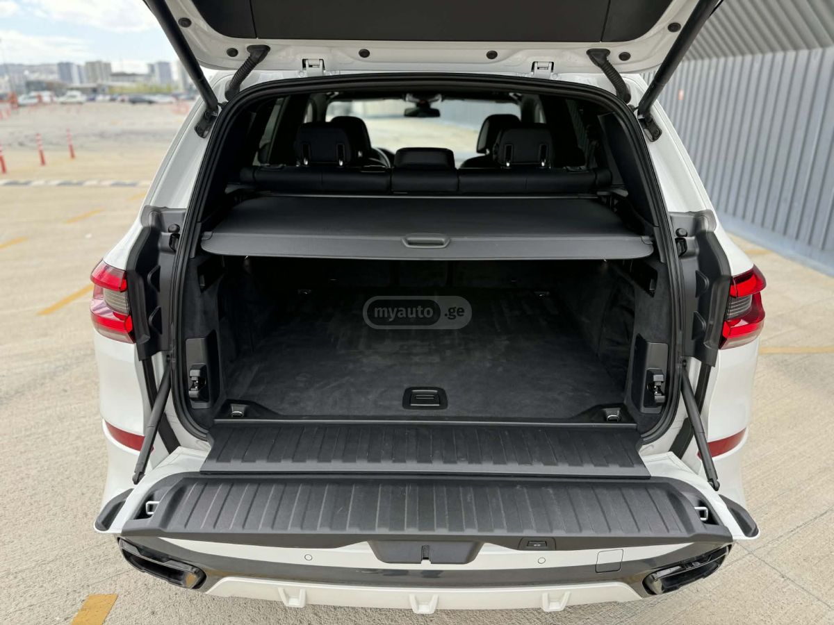 BMW X5 - фото 13