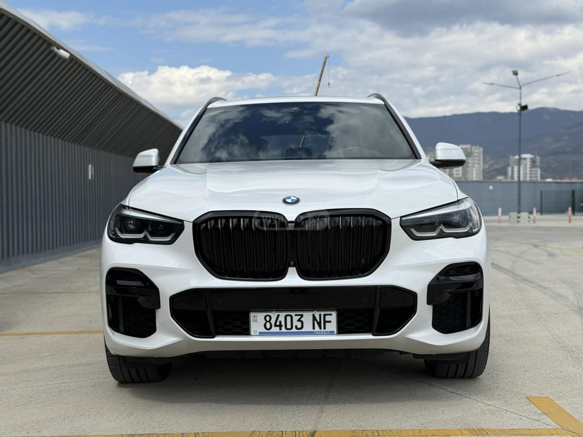 BMW X5 - фото 2
