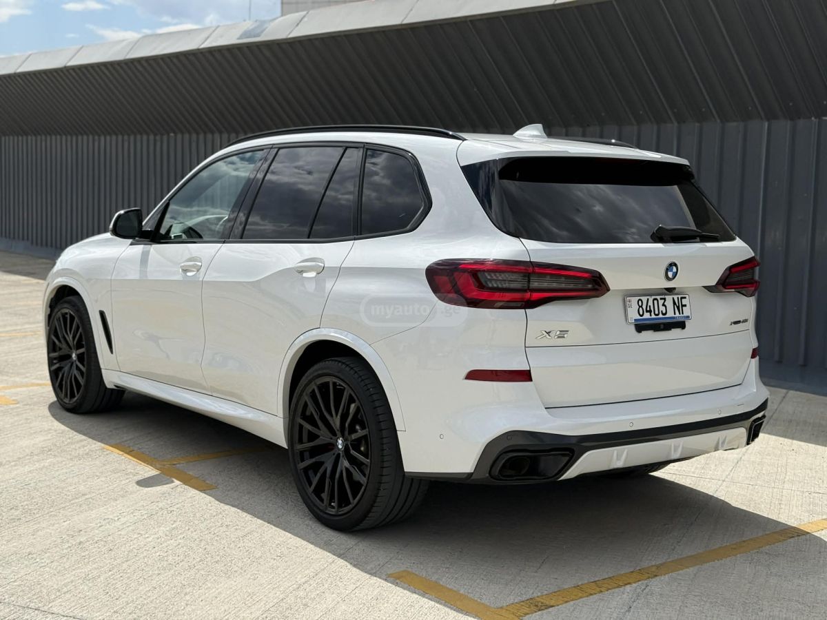 BMW X5 - фото 5
