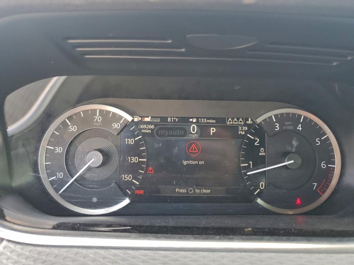 Land Rover R-Dynamic HST All-Wheel Drive — миниатюра 4