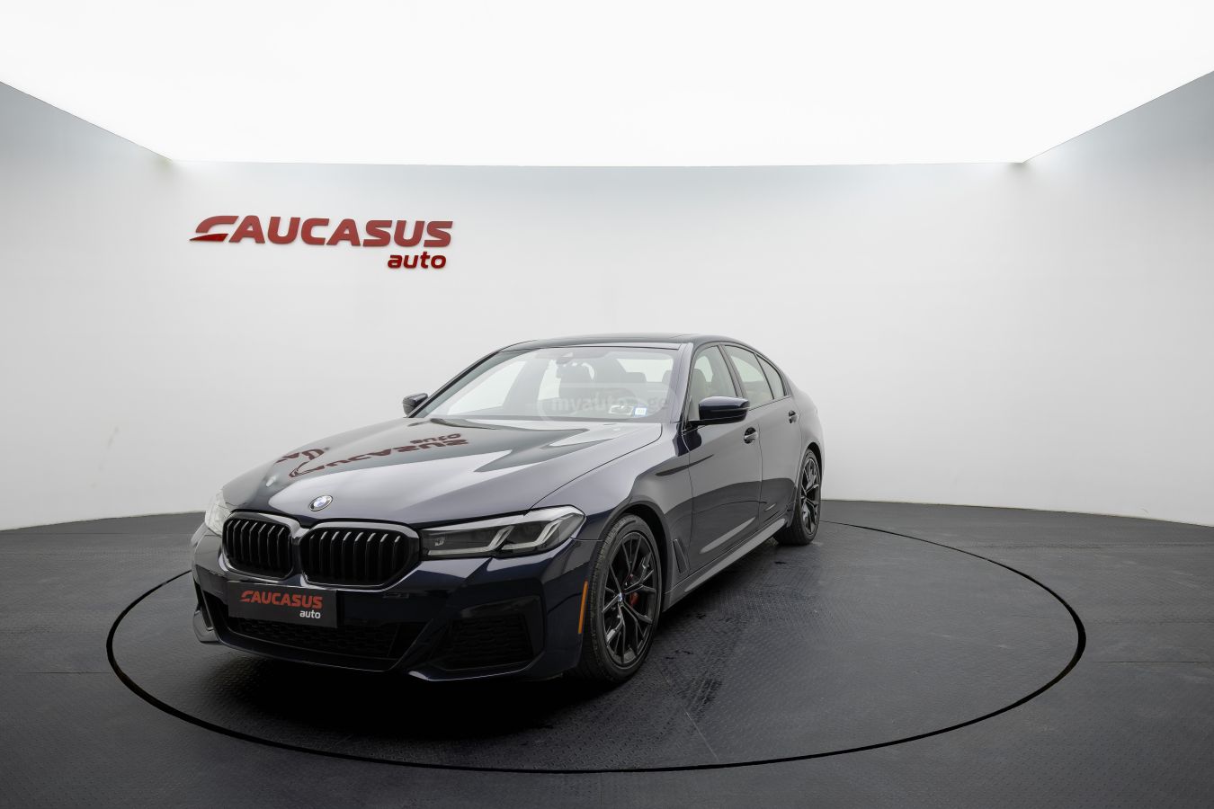 BMW Bmw 530xi — миниатюра 1