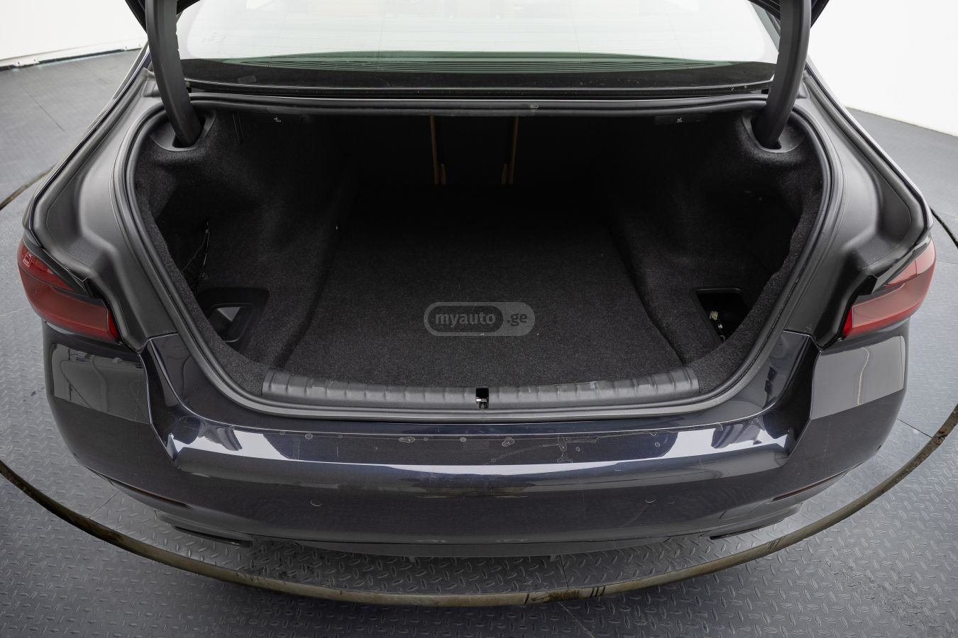 BMW Bmw 530xi — миниатюра 6