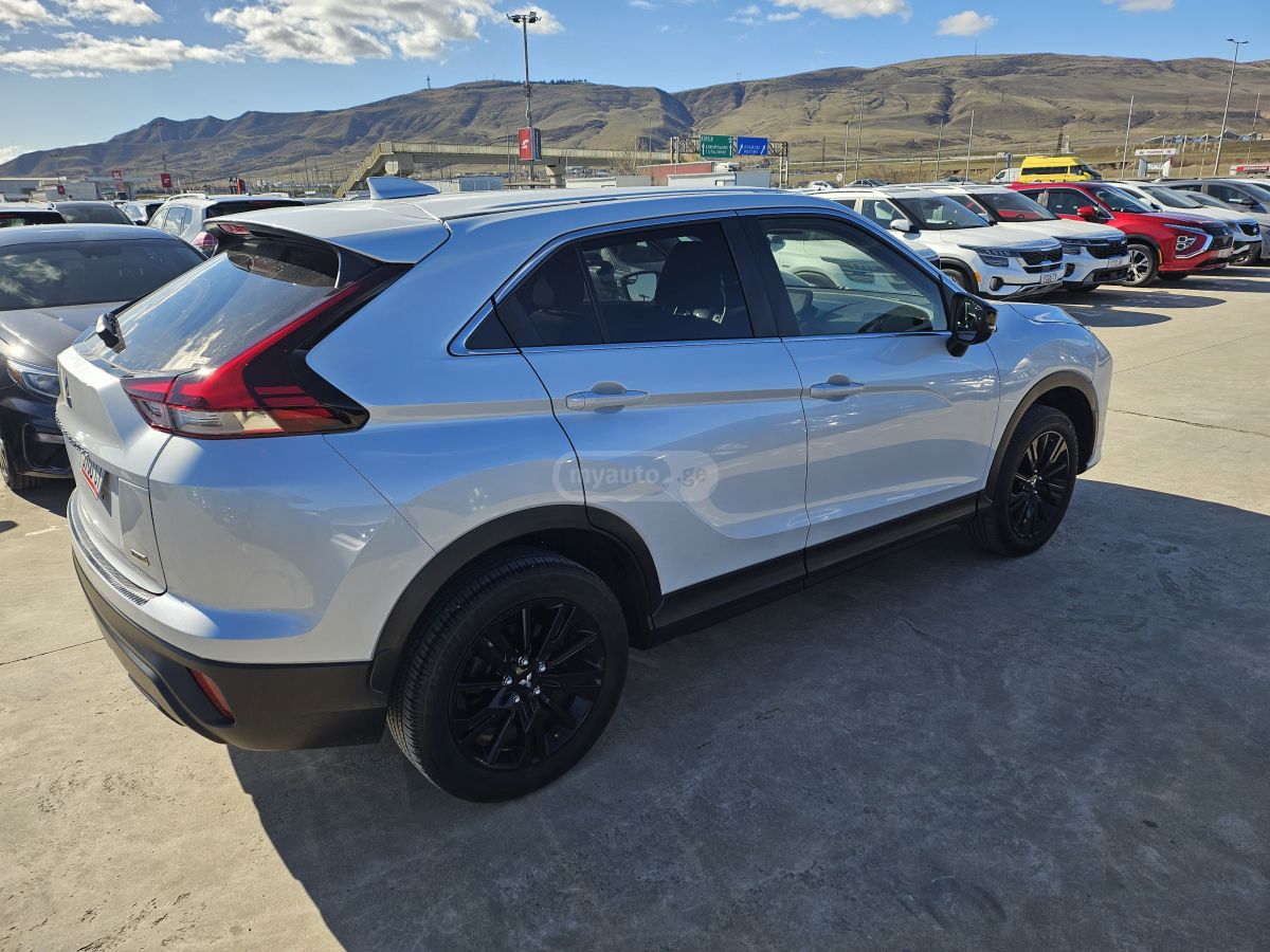 Mitsubishi Eclipse - фото 3