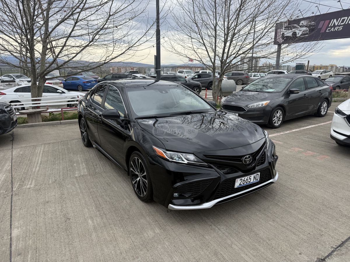Toyota Camry - фото 11