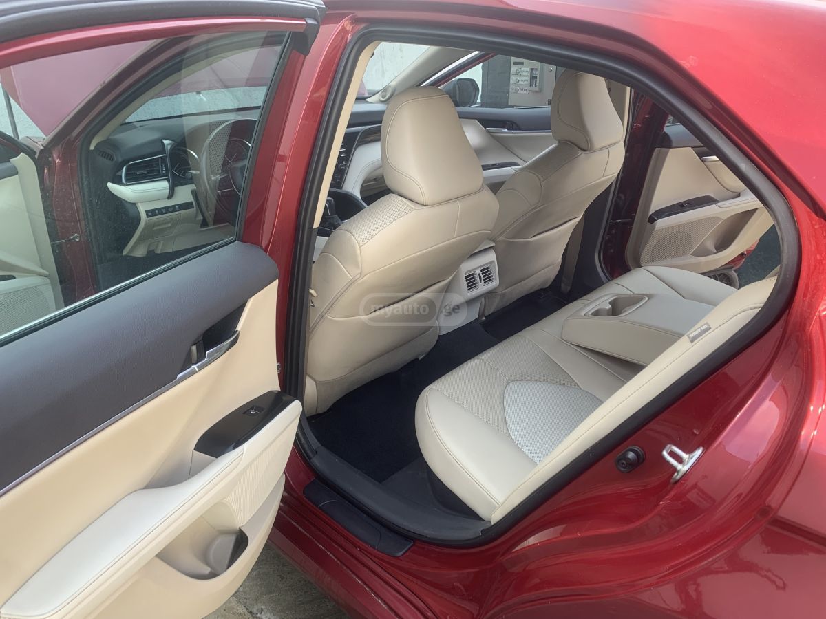 Toyota XLE 4dr Front-Wheel Drive Seda — миниатюра 6