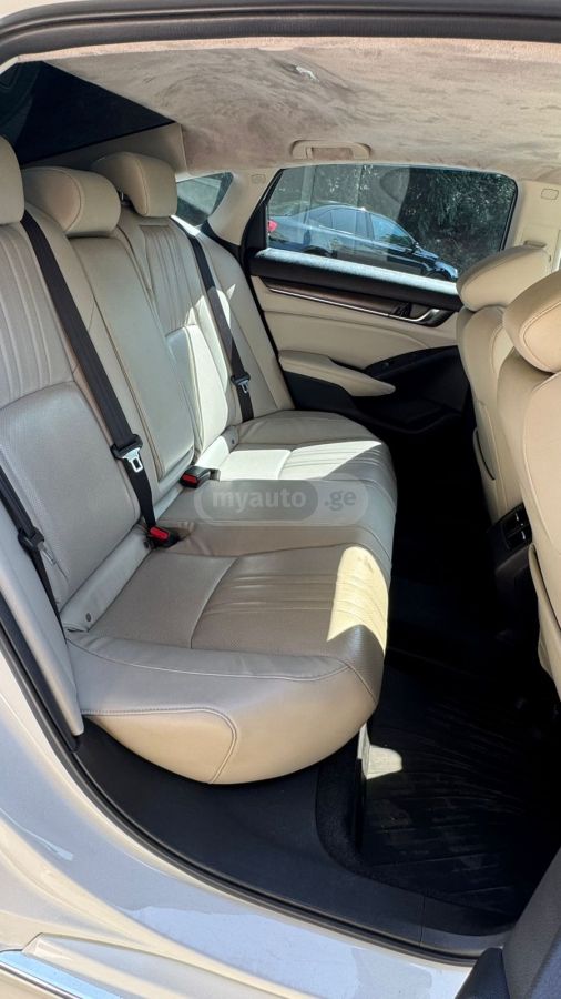 Honda Accord - фото 8