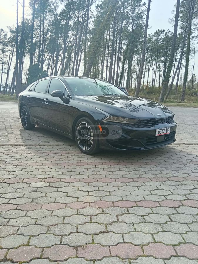 Kia K5 - фото 1
