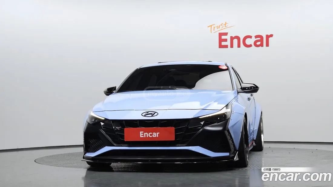 Hyundai Elantra - фото 3