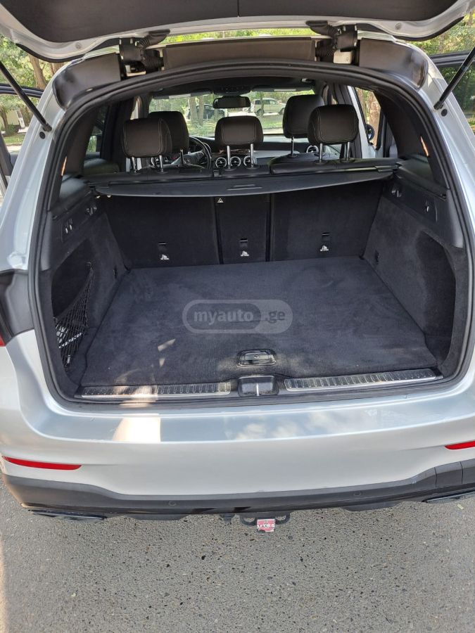 Mercedes-Benz GLC 43 AMG - фото 12