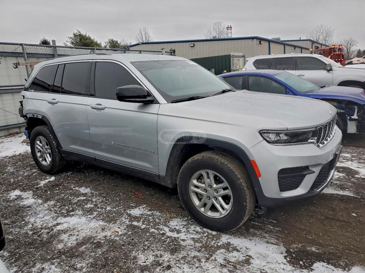Jeep Grand Cherokee - фото 2