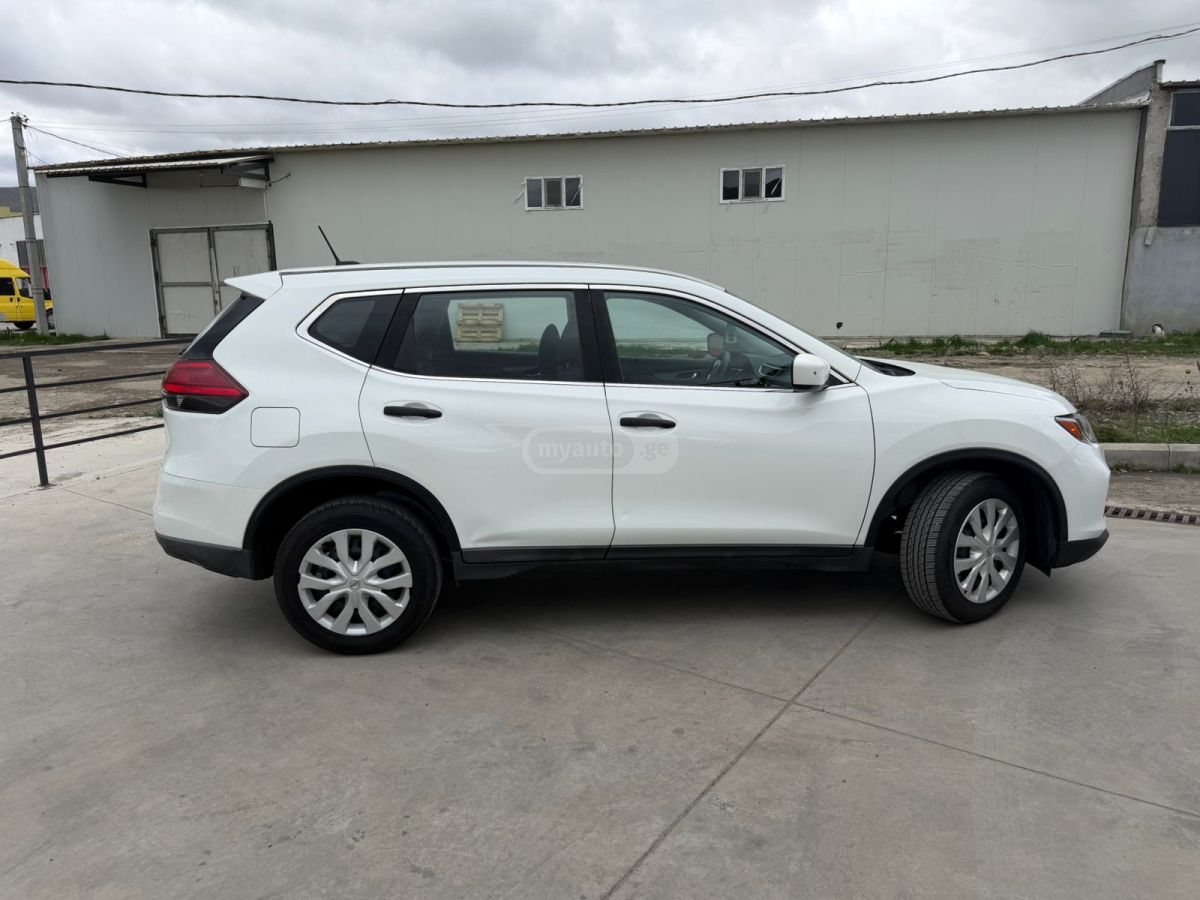 Nissan Rogue - фото 2