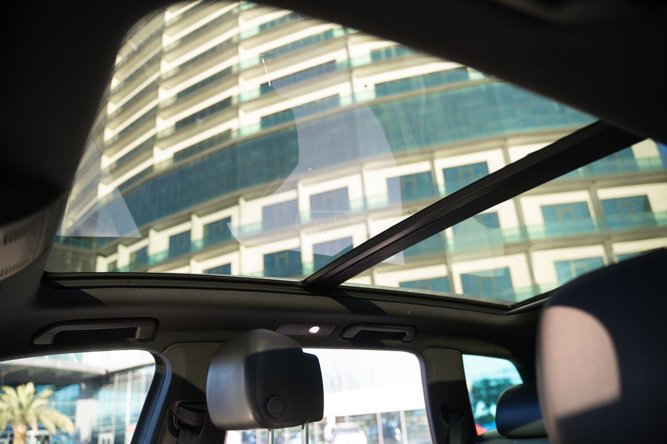 Volkswagen Touareg - фото 10