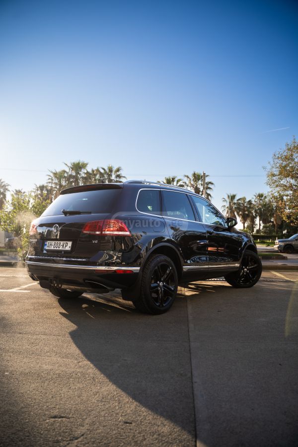 Volkswagen Touareg - фото 4