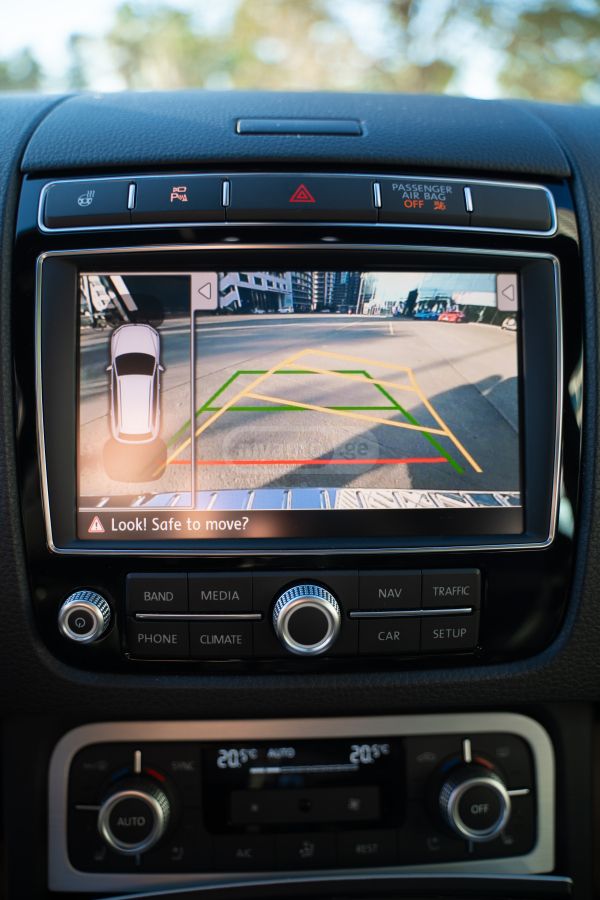 Volkswagen Touareg - фото 9