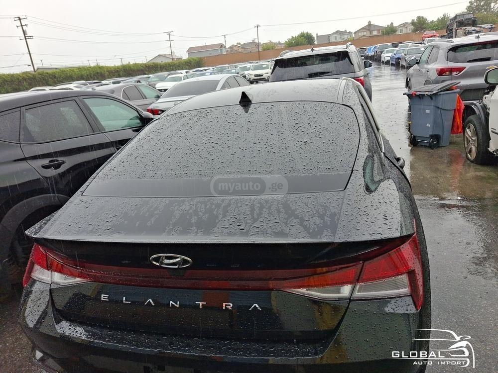 Hyundai SEL 4dr Sedan — миниатюра 1