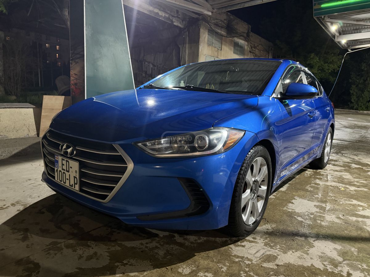 Hyundai Elantra - фото 2
