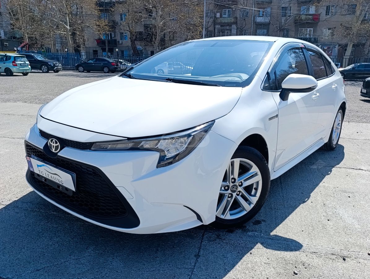 Toyota Corolla - фото 1