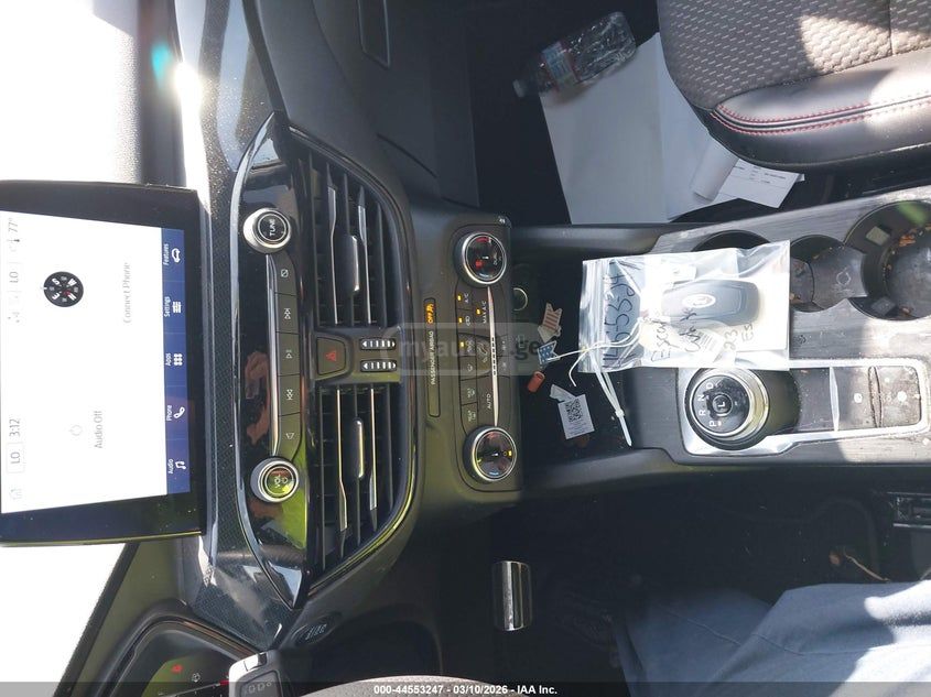 Ford Escape 2023 — миниатюра 10