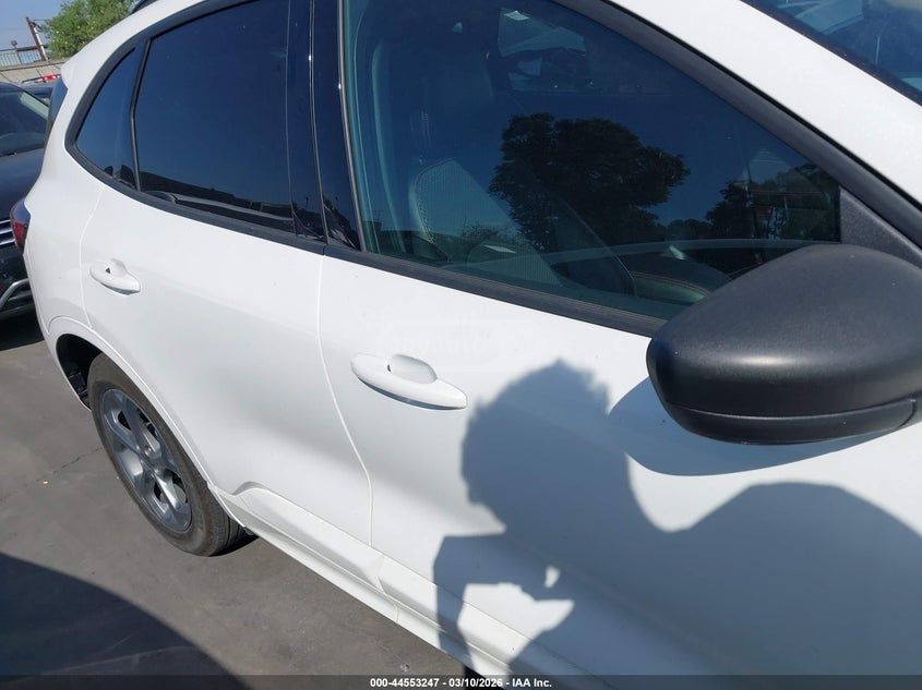 Ford Escape 2023 — миниатюра 13