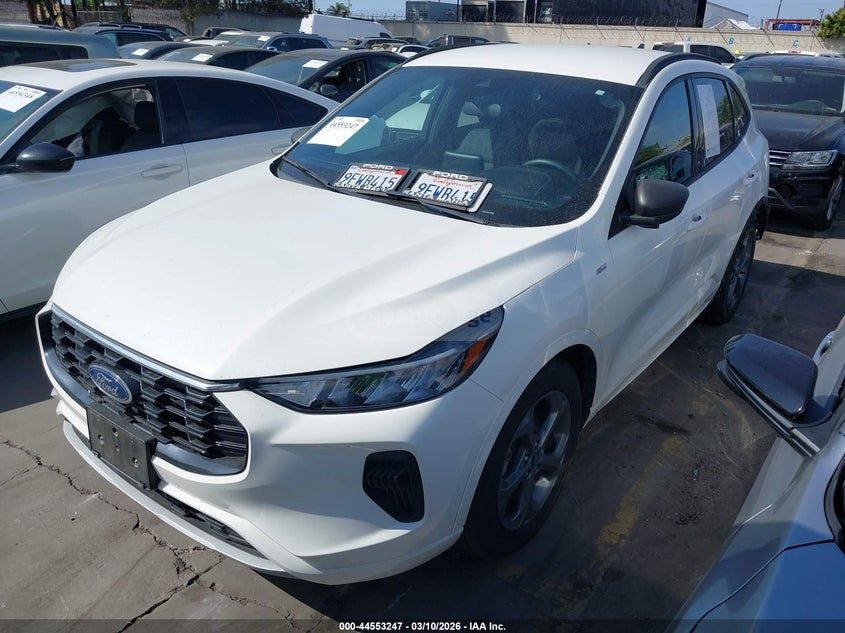 Ford Escape 2023 — миниатюра 2