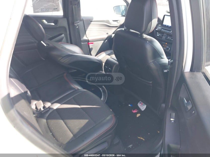 Ford Escape 2023 — миниатюра 8