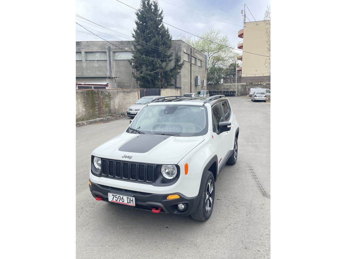 Jeep Renegade - фото 1