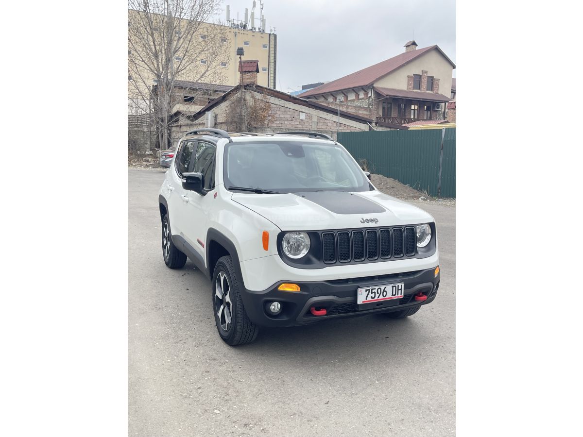 Jeep Renegade - фото 2