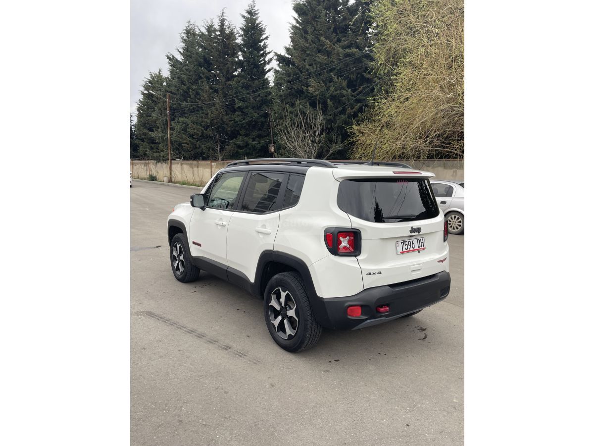 Jeep Renegade - фото 3