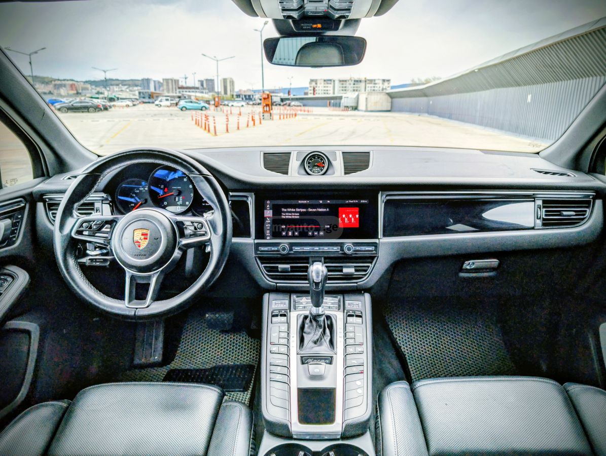 Porsche Macan - фото 11