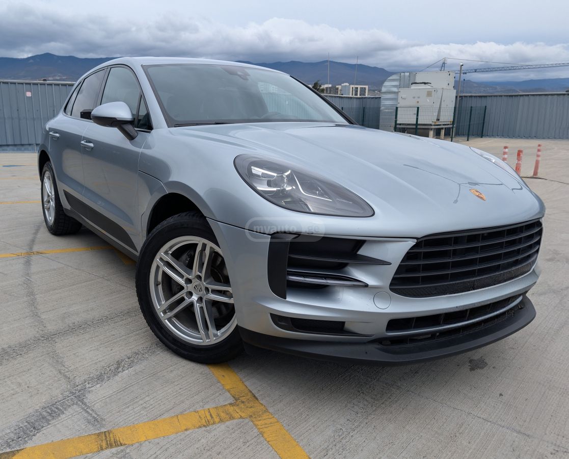 Porsche Macan - фото 13