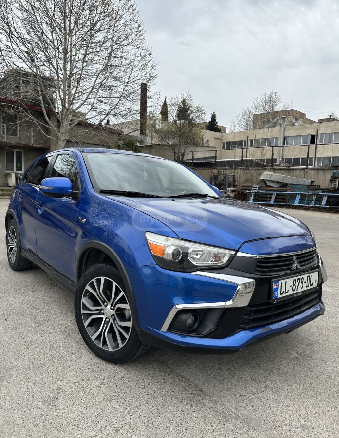 Mitsubishi Outlander Sport - фото 1