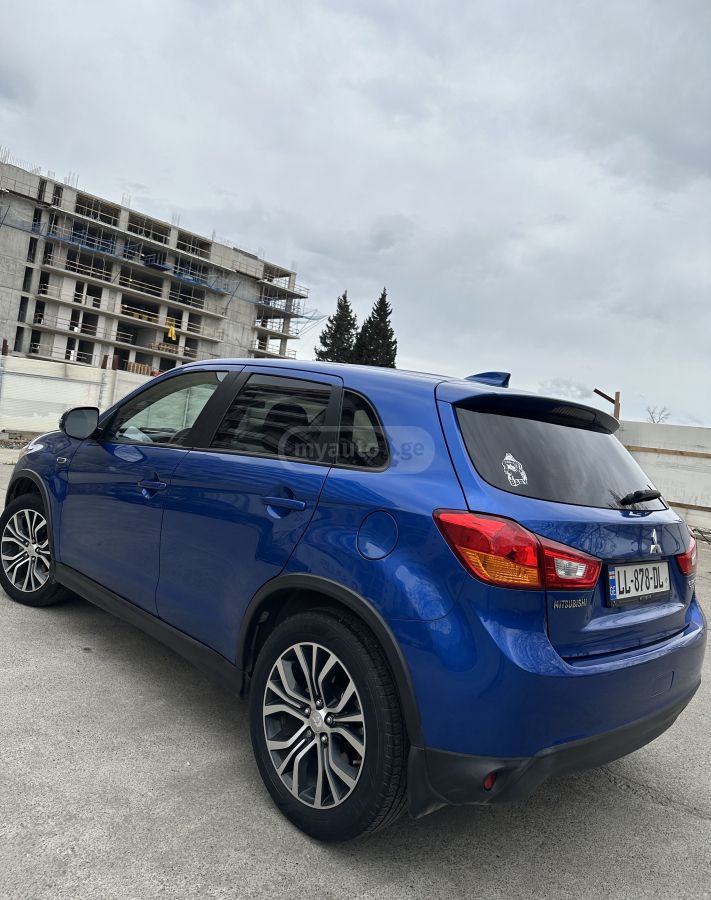 Mitsubishi Outlander Sport - фото 7