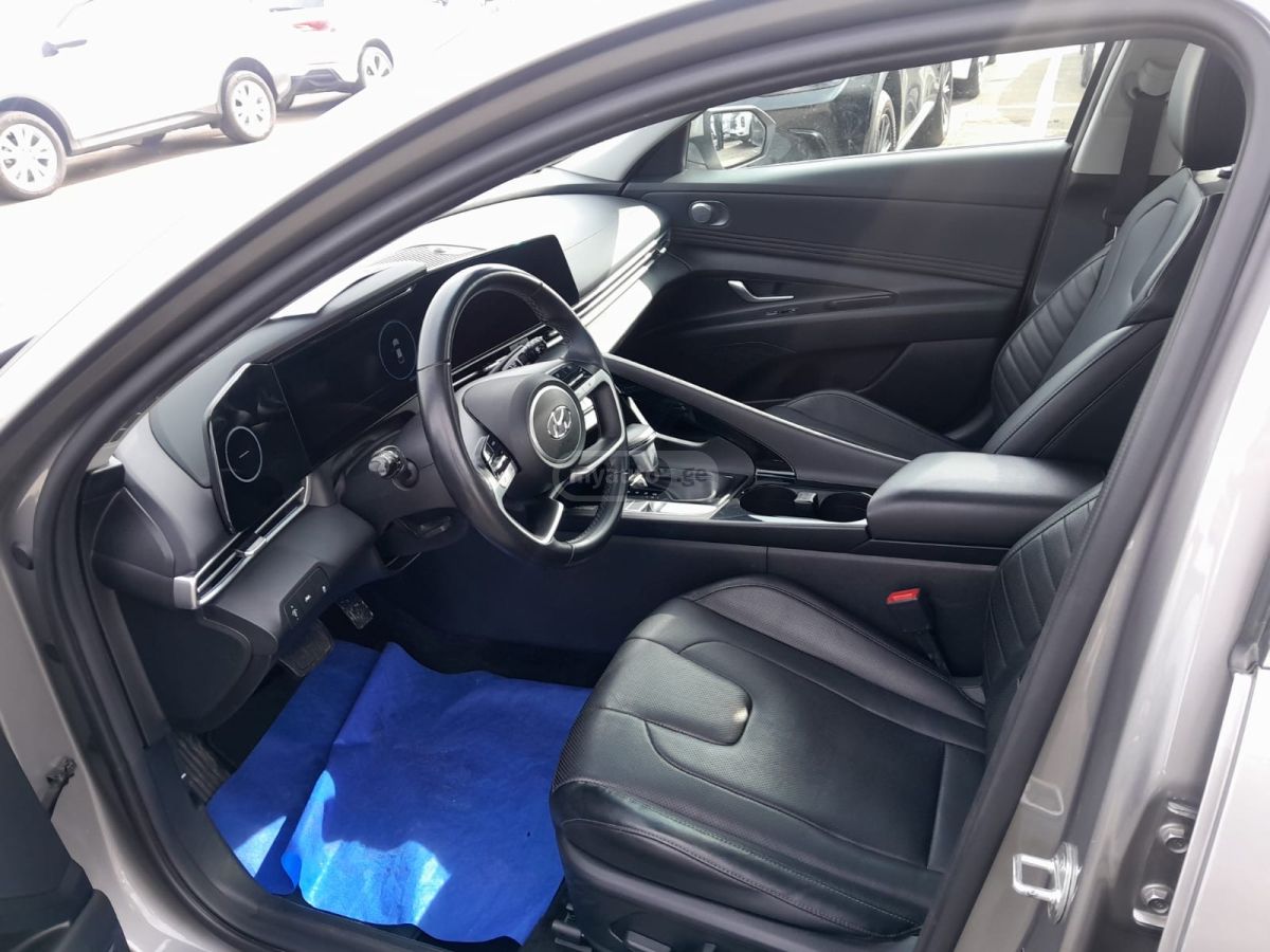 Hyundai Limited 4dr Sedan — миниатюра 10