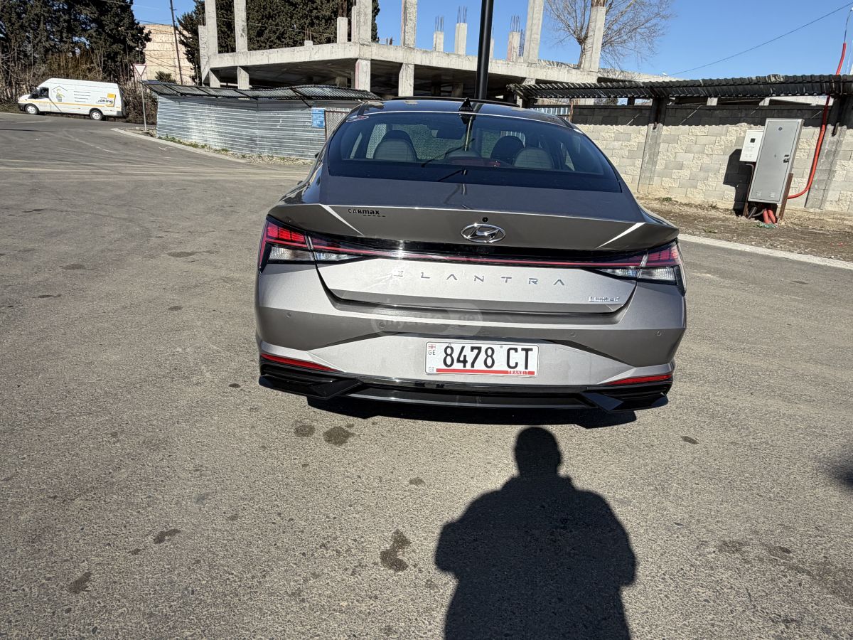 Hyundai Limited 4dr Sedan — миниатюра 7