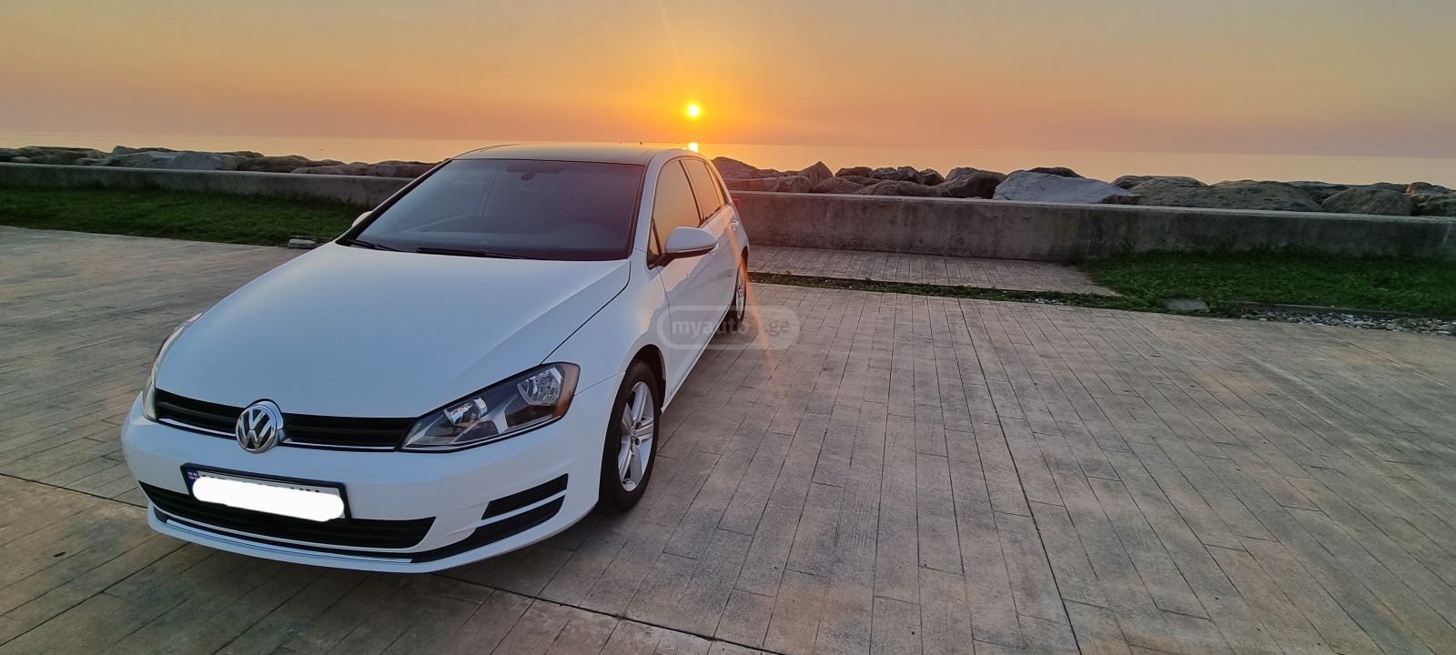 Volkswagen Golf - фото 1