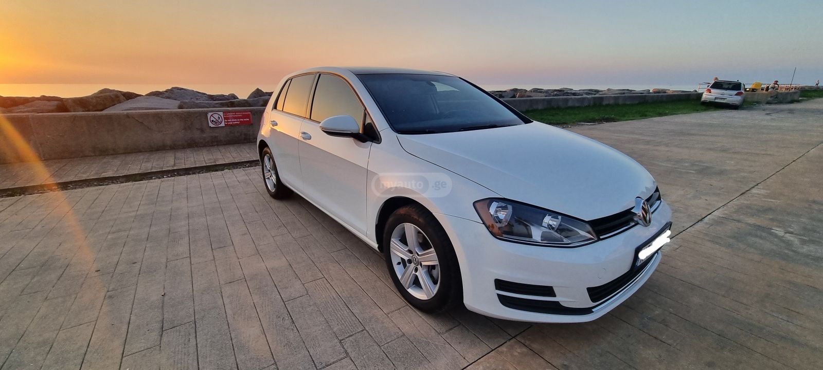 Volkswagen Golf - фото 6