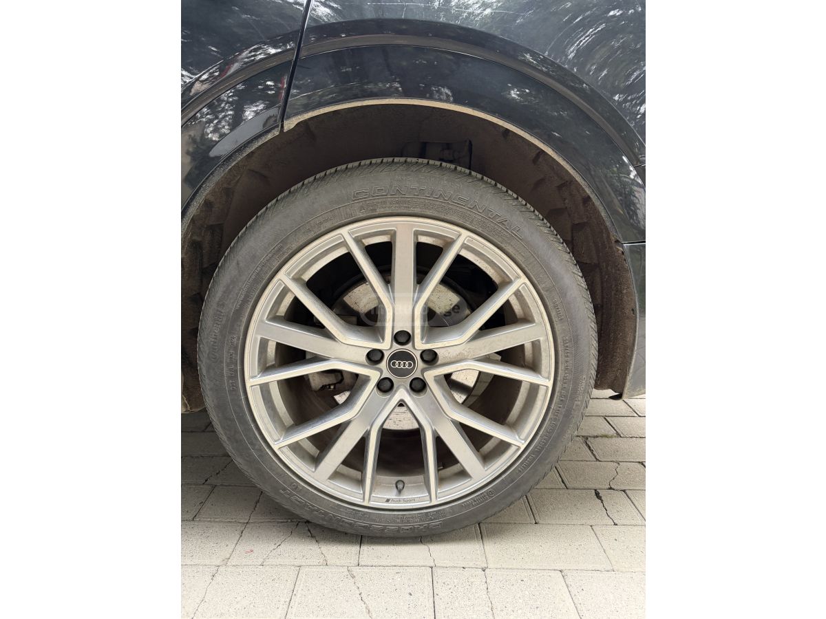 Audi E-Tron - фото 11