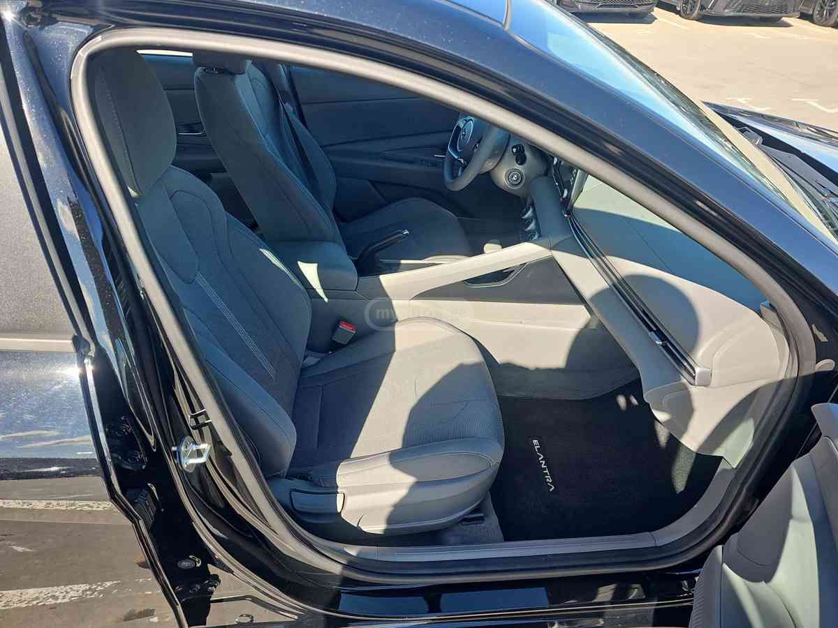 Hyundai Hyundai Elantra — миниатюра 9