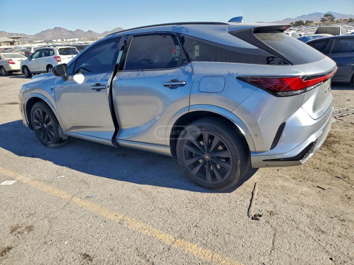 Lexus F-Sport — миниатюра 4