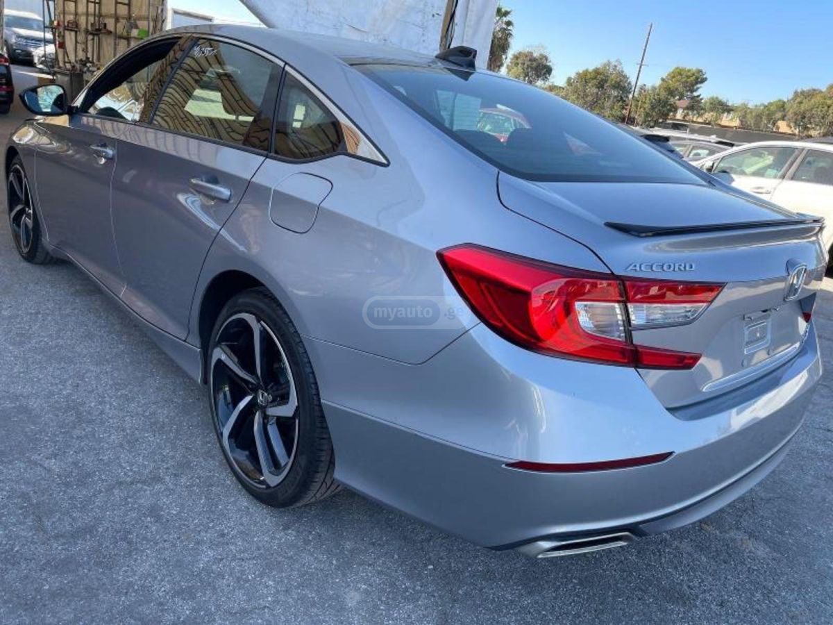 Honda Sport 2.0T 4dr Sedan Automatic — миниатюра 5