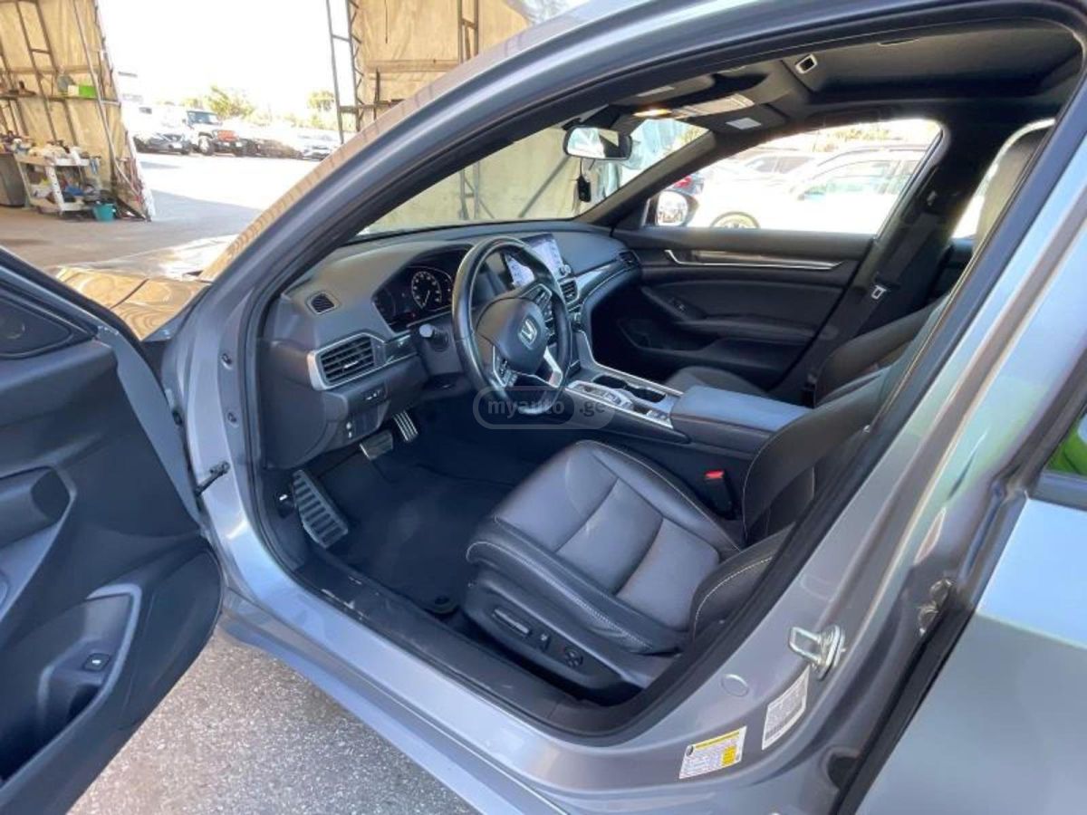 Honda Sport 2.0T 4dr Sedan Automatic — миниатюра 6