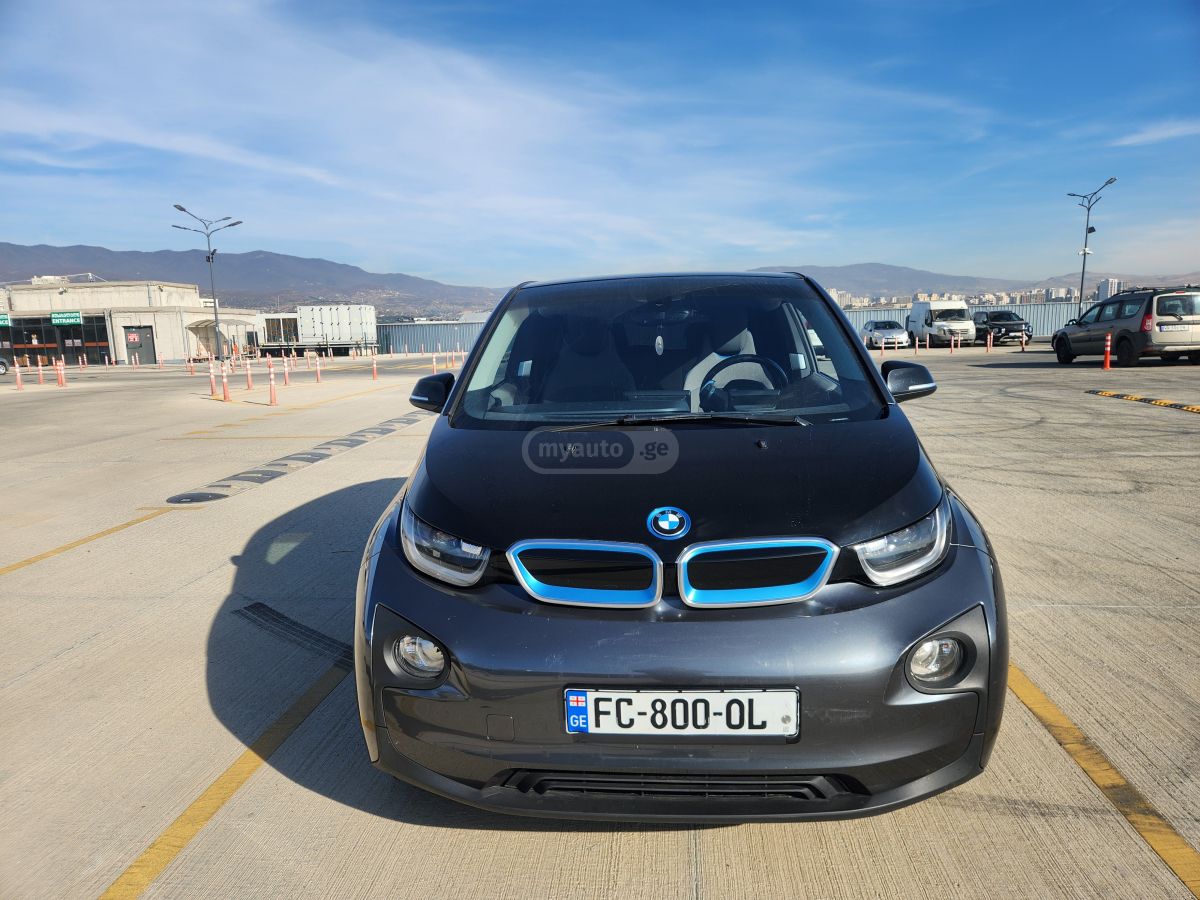 BMW I3 - фото 3