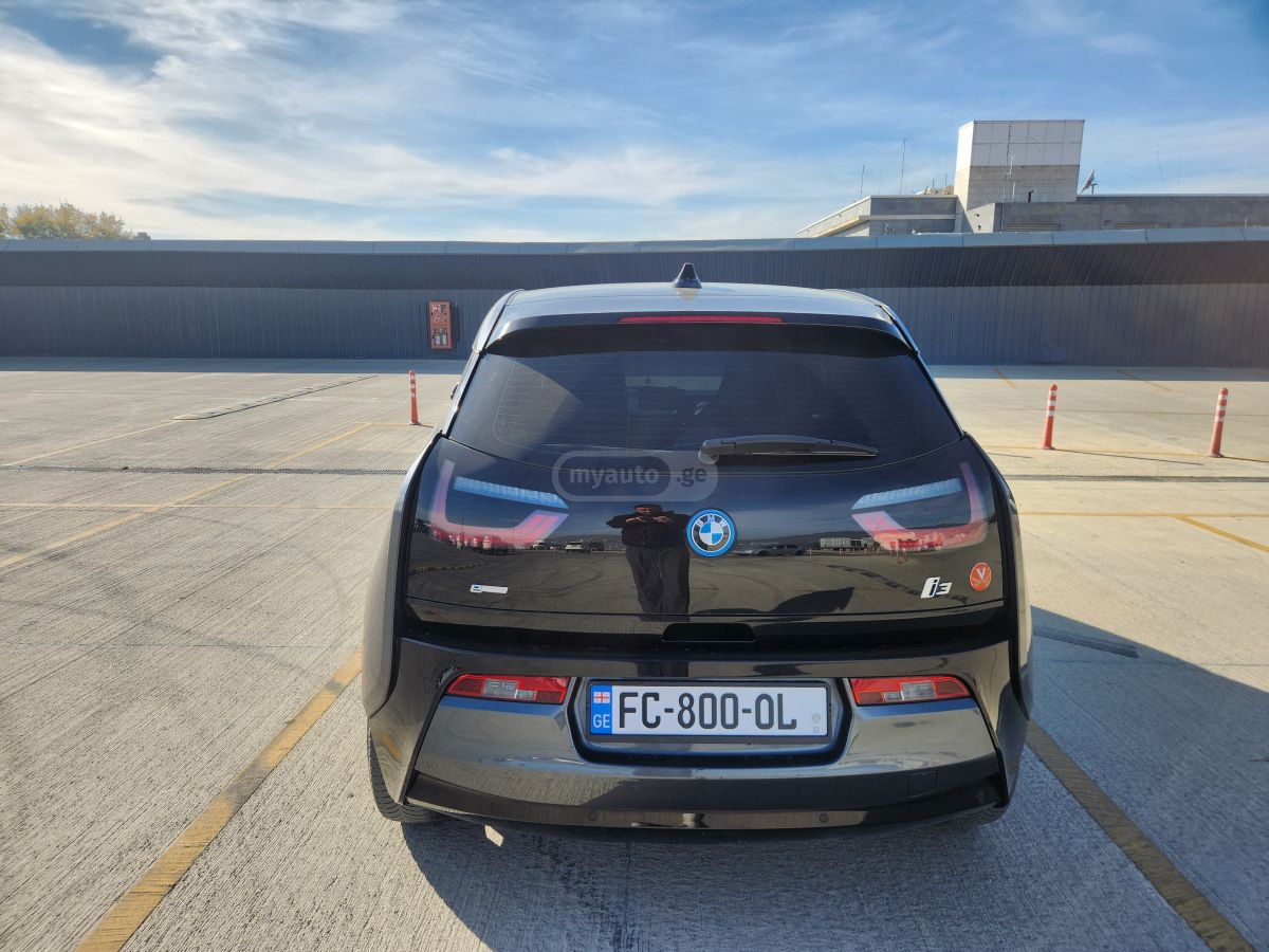 BMW I3 - фото 5