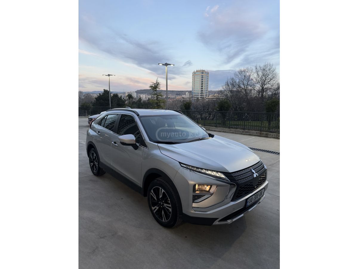 Mitsubishi 4WD 152л.с — миниатюра 1